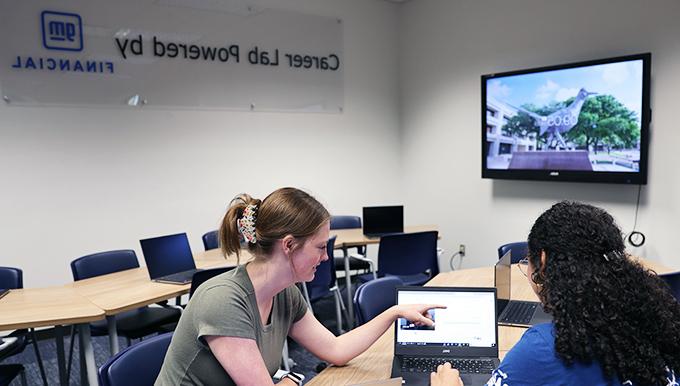 Students at GM Lab on campus